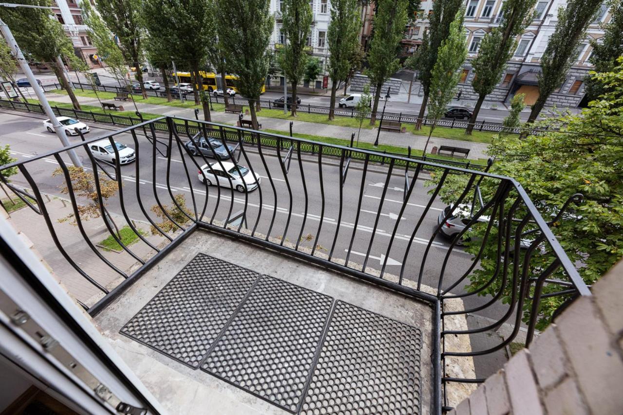 Guest House "Vladimirskaya 42" Kijów Zewnętrze zdjęcie