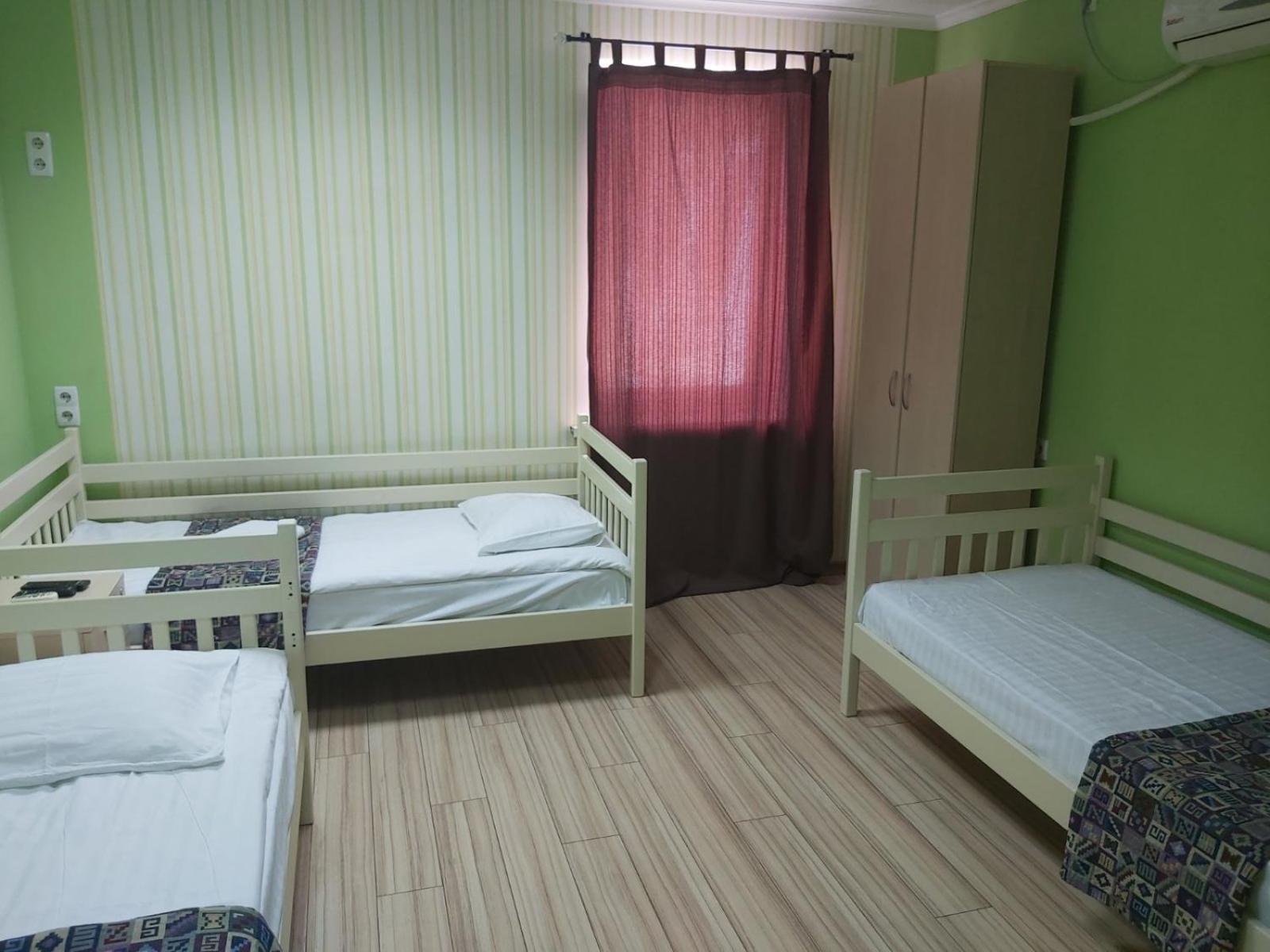 Guest House "Vladimirskaya 42" Kijów Zewnętrze zdjęcie