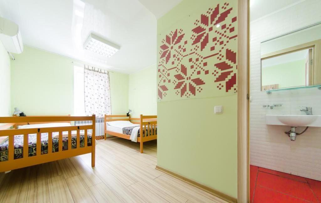 Guest House "Vladimirskaya 42" Kijów Zewnętrze zdjęcie