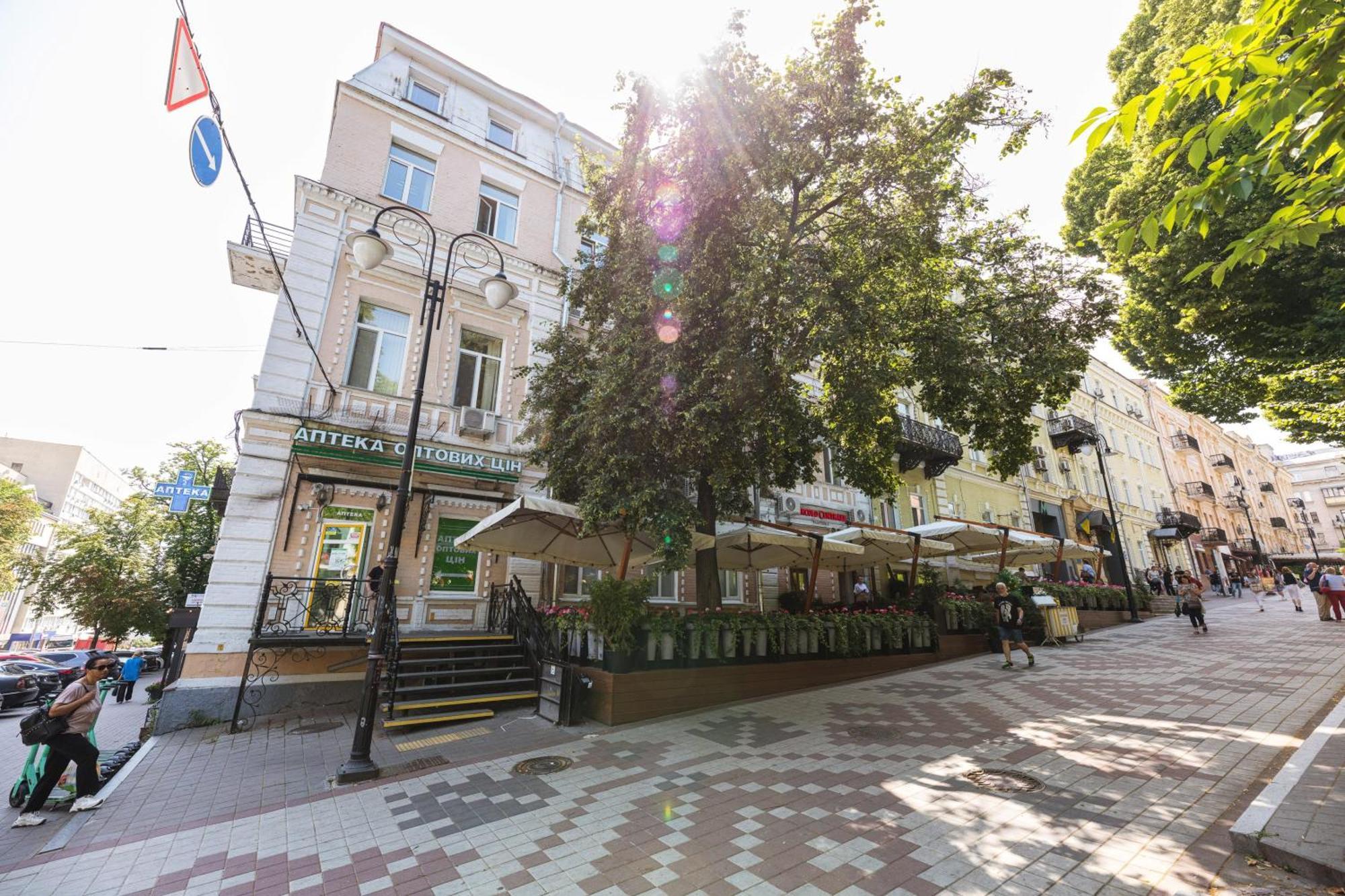 Guest House "Vladimirskaya 42" Kijów Zewnętrze zdjęcie