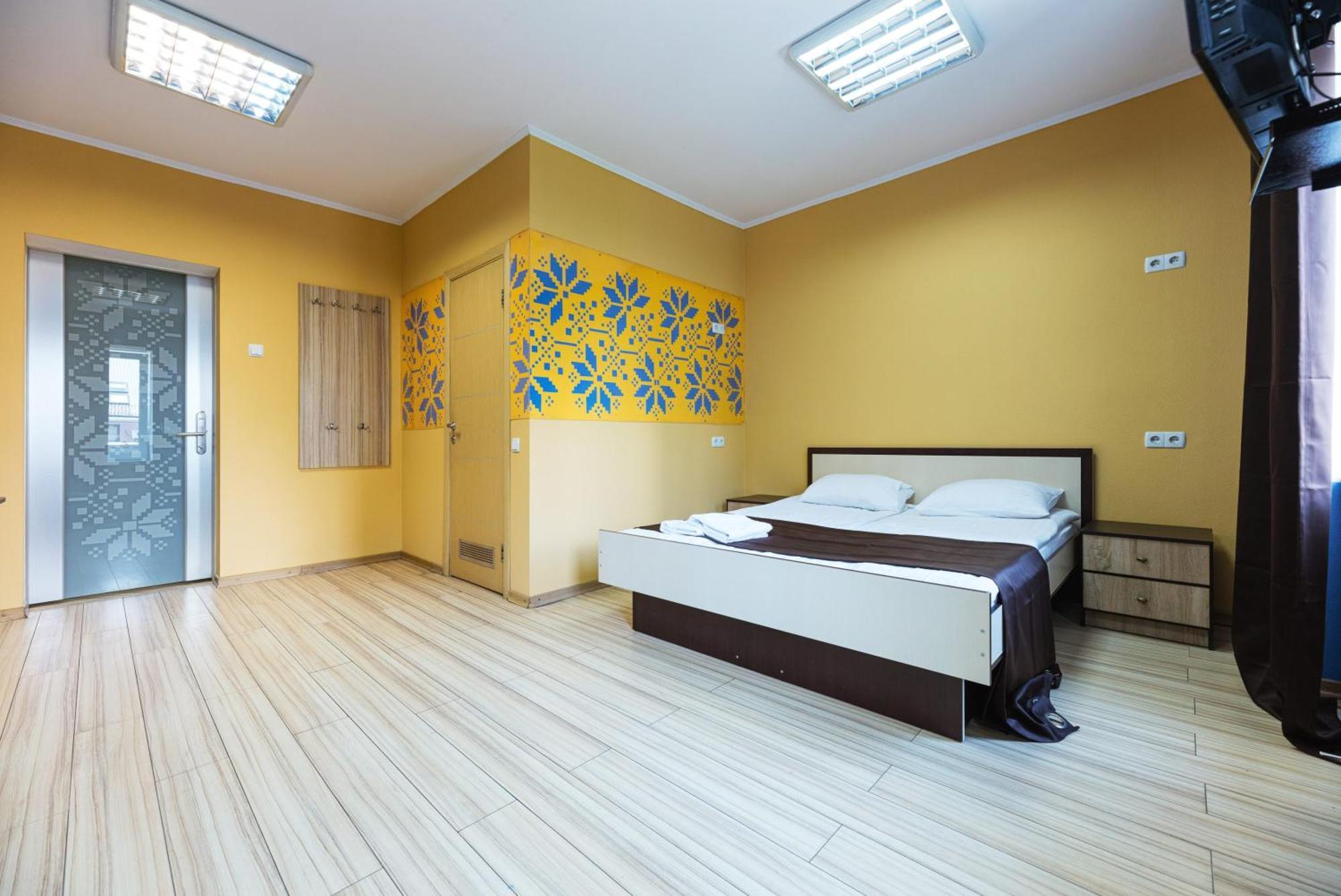 Guest House "Vladimirskaya 42" Kijów Zewnętrze zdjęcie
