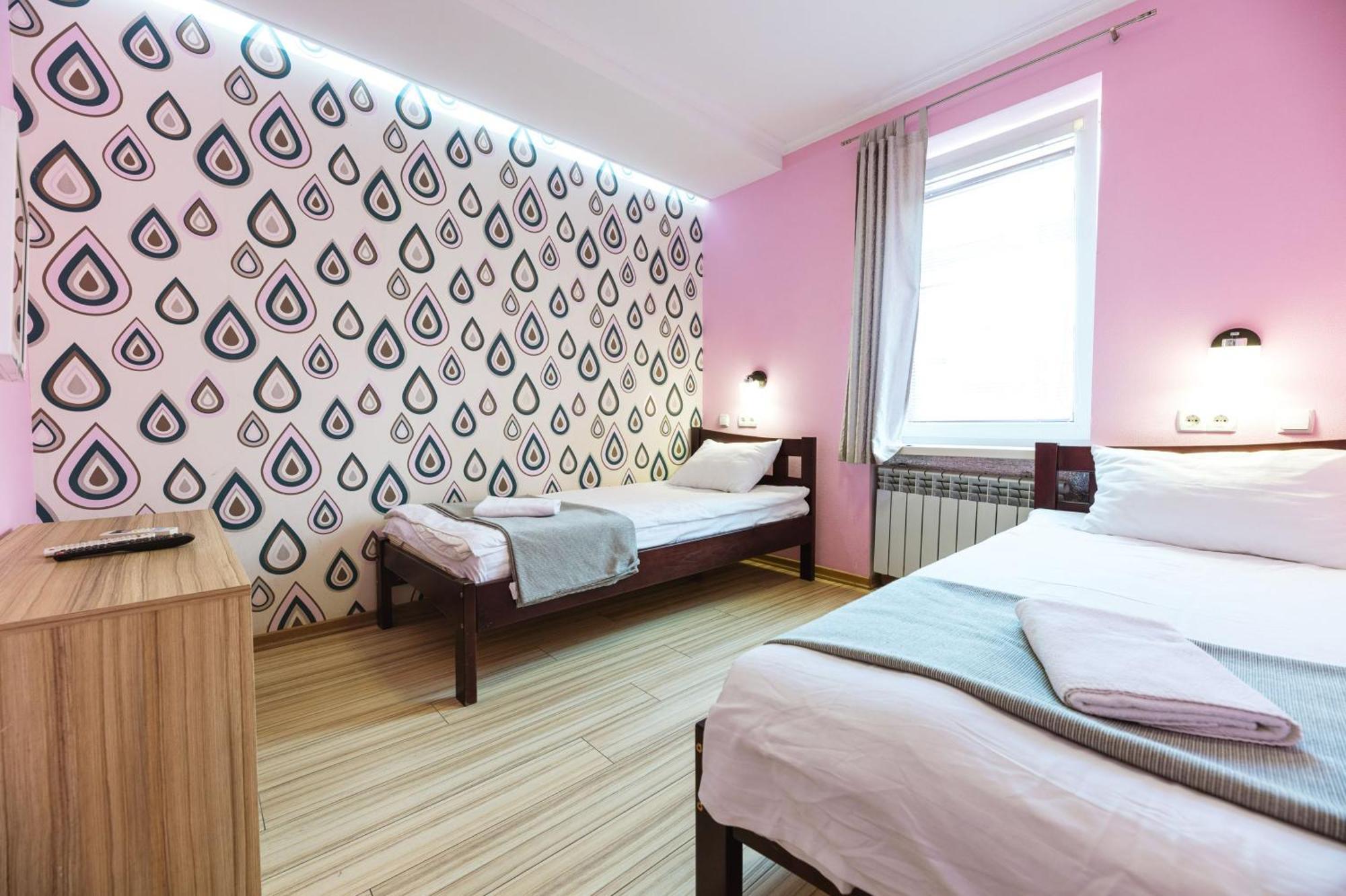 Guest House "Vladimirskaya 42" Kijów Zewnętrze zdjęcie
