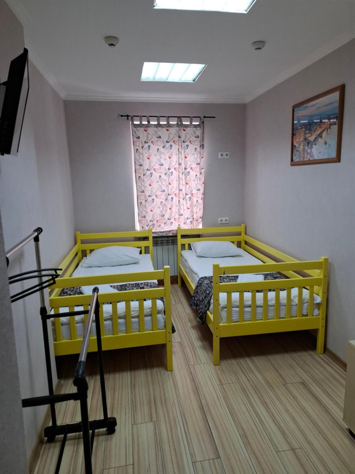 Guest House "Vladimirskaya 42" Kijów Zewnętrze zdjęcie